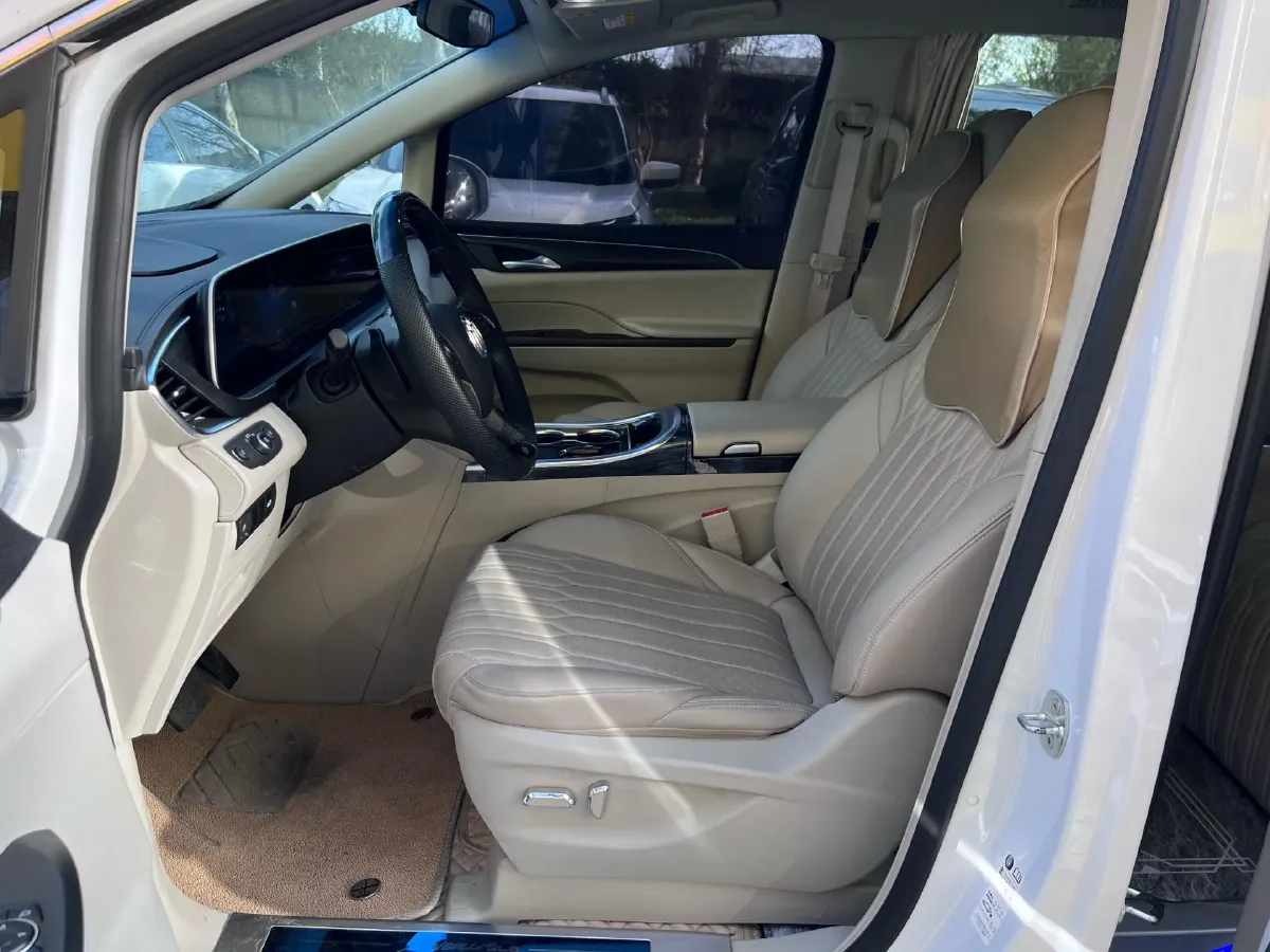 2023 Buick GL8 2.0T 237HP L4 9AT,autocango,china used car exporter,china ev exporter,chinese used car exporter,chinese used ev exporter