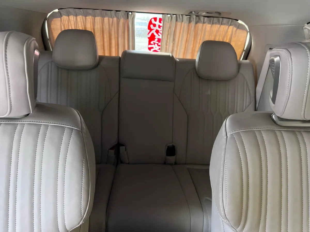 2023 Buick GL8 2.0T 237HP L4 9AT,autocango,china used car exporter,china ev exporter,chinese used car exporter,chinese used ev exporter