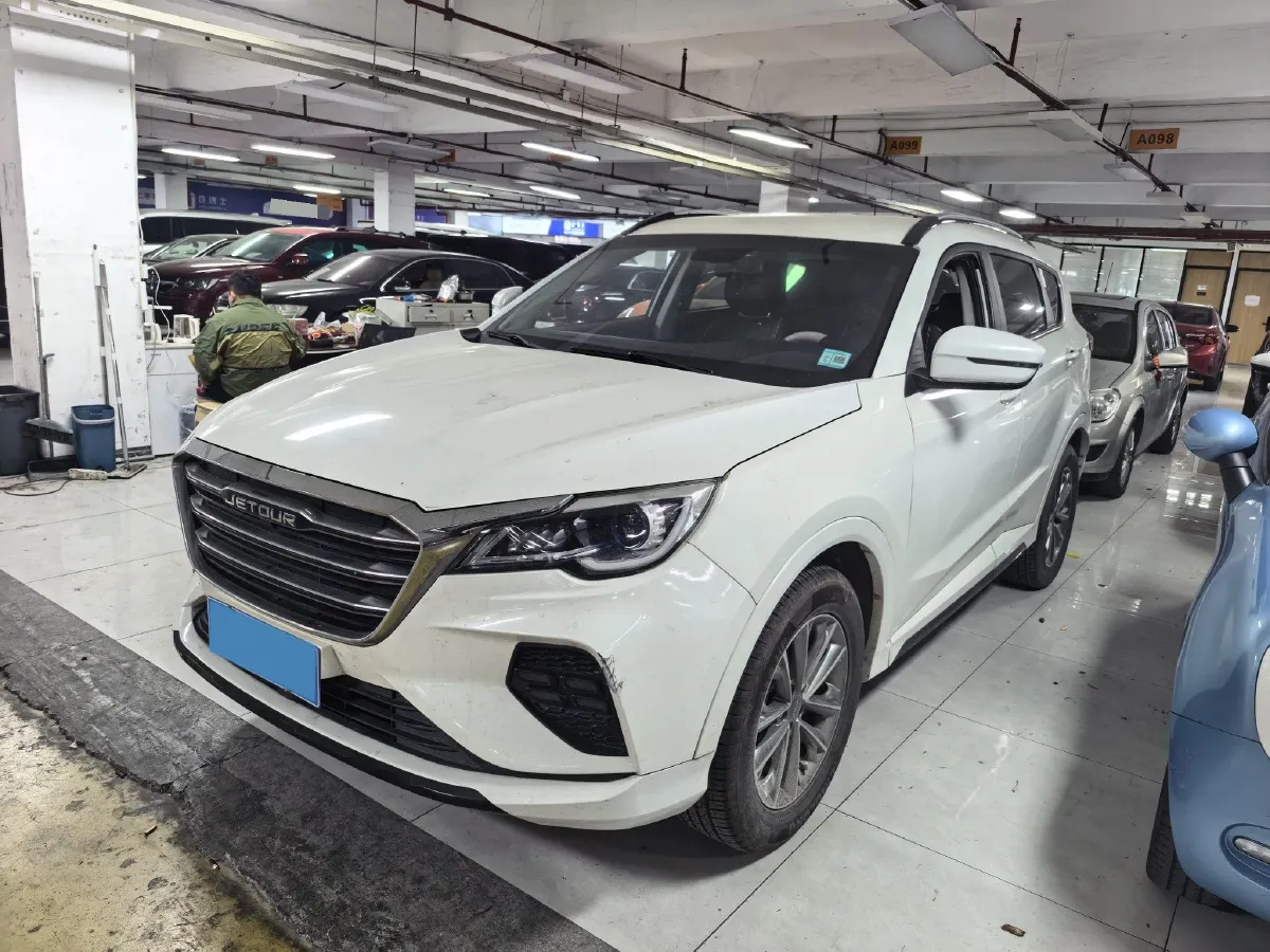 2020 Jetour X70 1.5T 156HP L4 6MT,autocango,china used car exporter,china ev exporter,chinese used car exporter,chinese used ev exporter