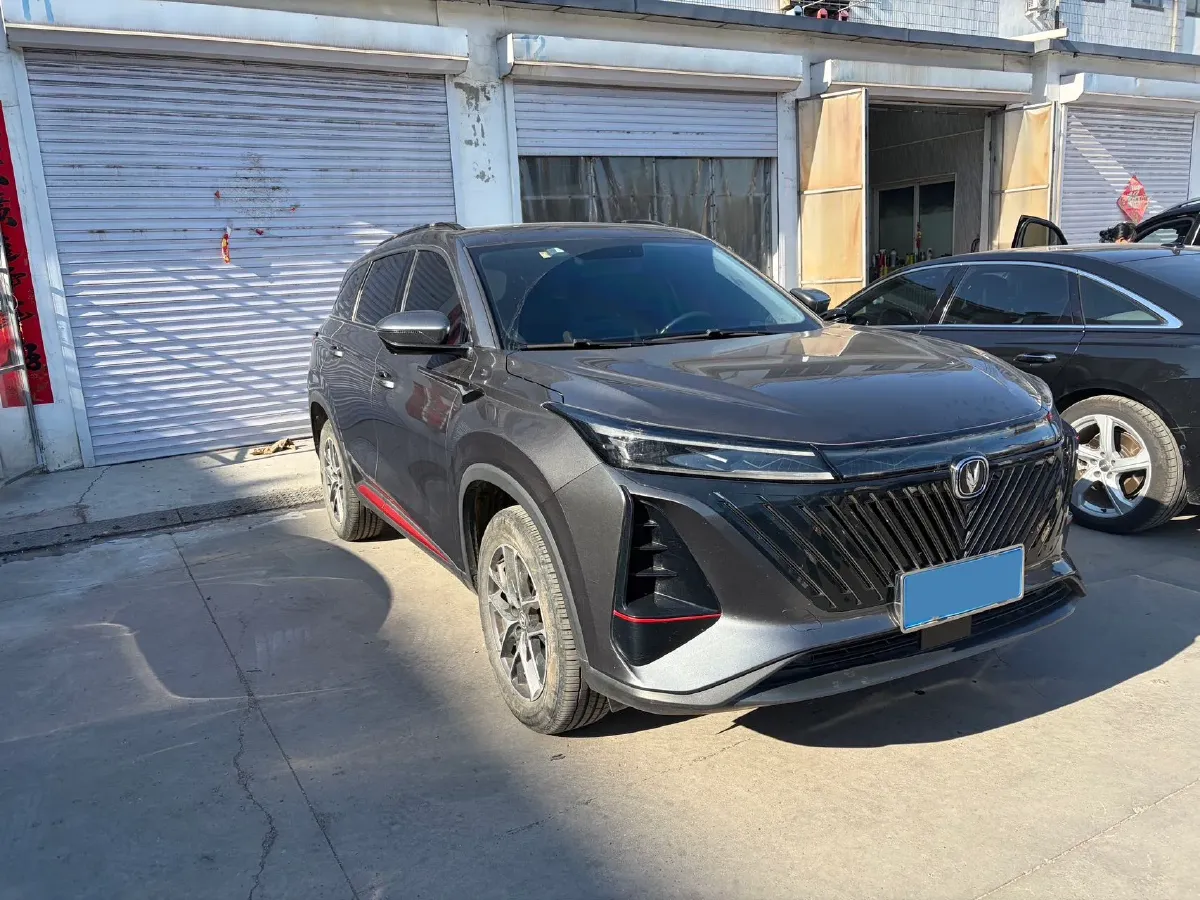 2022 ChangAn CS75 Plus 1.5T 178HP L4 6AT,autocango,china used car exporter,china ev exporter,chinese used car exporter,chinese used ev exporter