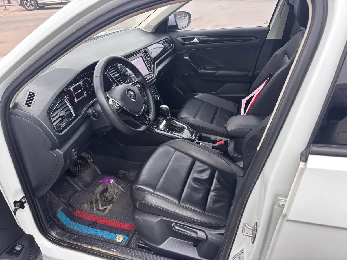 2019 Volkswagen T-Roc 1.4T 150HP L4 7DCT,autocango,china used car exporter,china ev exporter,chinese used car exporter,chinese used ev exporter