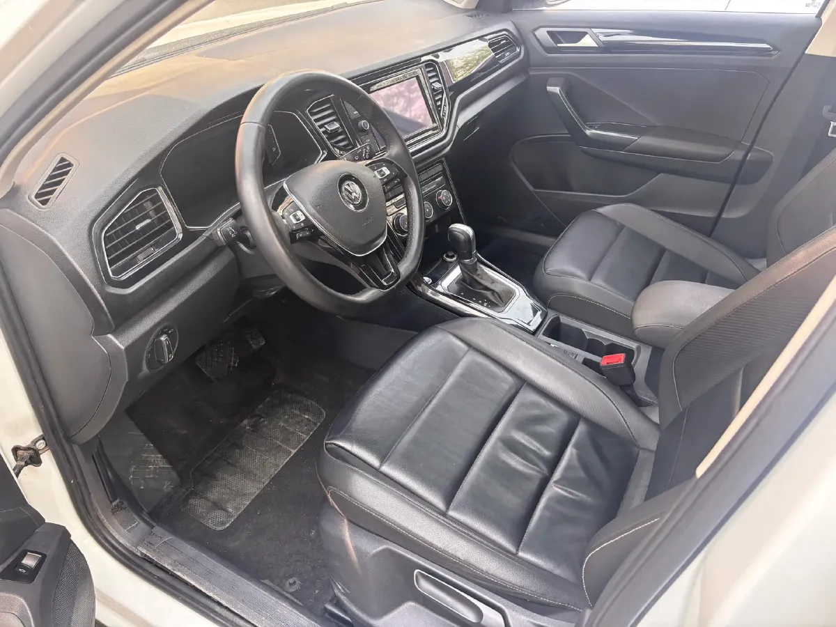 2019 Volkswagen T-Roc 1.4T 150HP L4 7DCT,autocango,china used car exporter,china ev exporter,chinese used car exporter,chinese used ev exporter