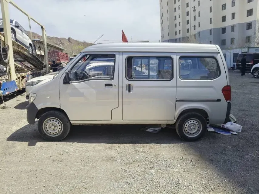 2020 WuLing ZhiGuang 1.2L 76HP L4 5MT,autocango,china used car exporter,china ev exporter,chinese used car exporter,chinese used ev exporter