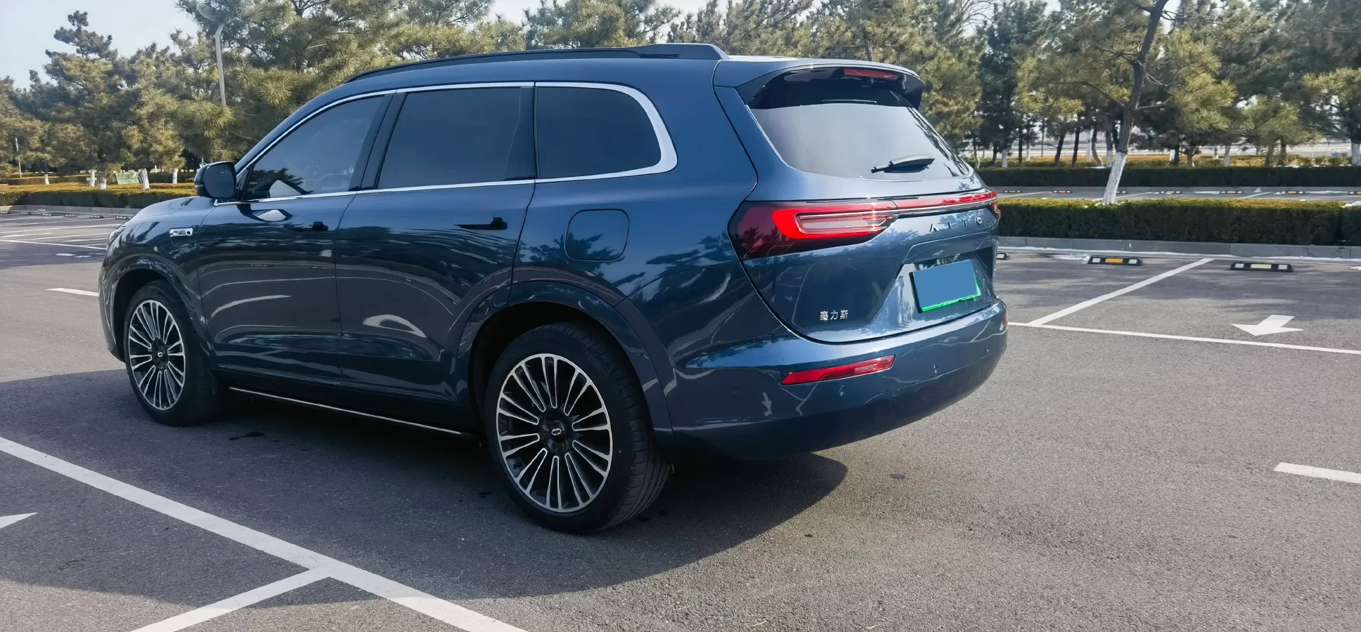 2024 AITO AITO M7 1.5T 152HP L4 REEV 42KWH,autocango,china used car exporter,china ev exporter,chinese used car exporter,chinese used ev exporter