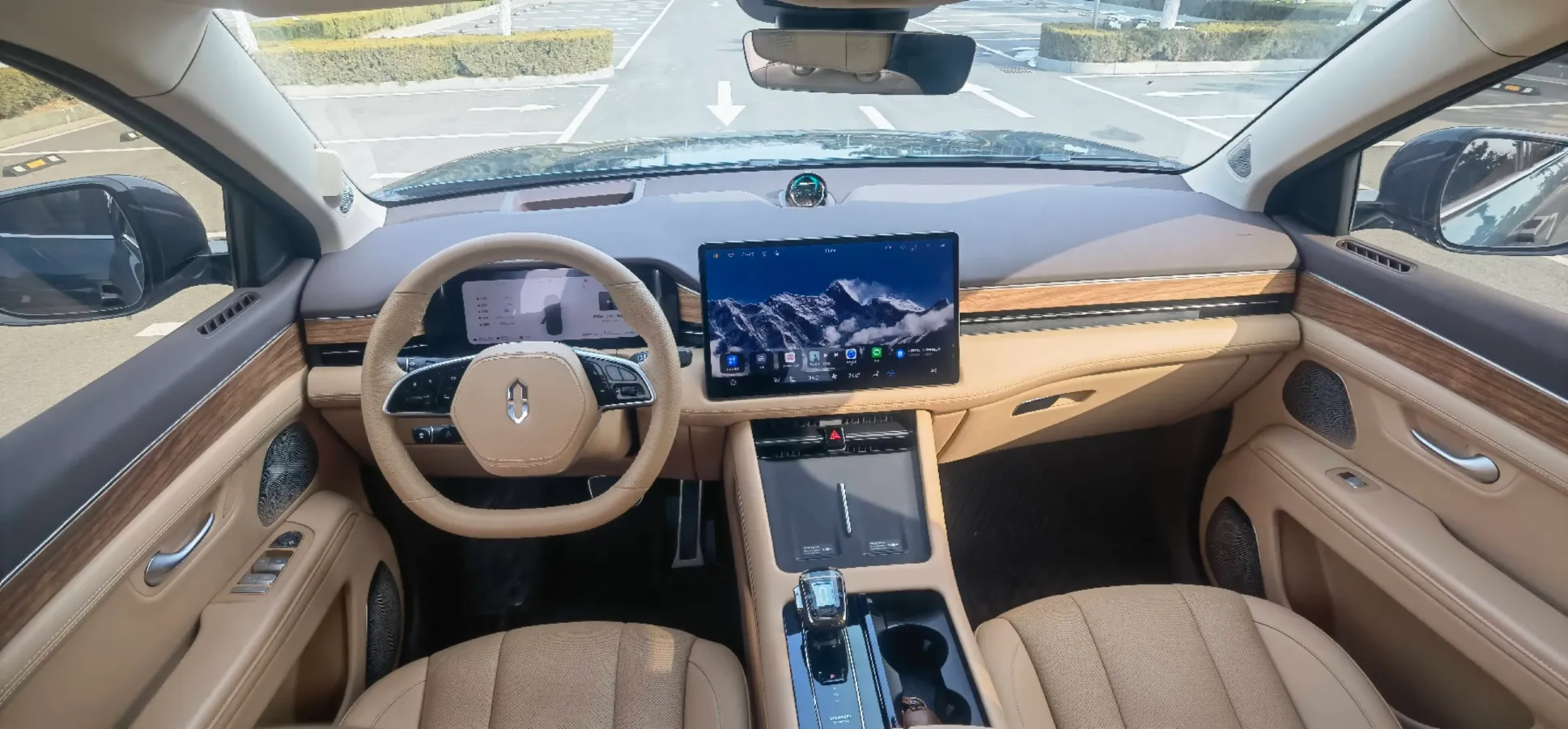 2024 AITO AITO M7 1.5T 152HP L4 REEV 42KWH,autocango,china used car exporter,china ev exporter,chinese used car exporter,chinese used ev exporter