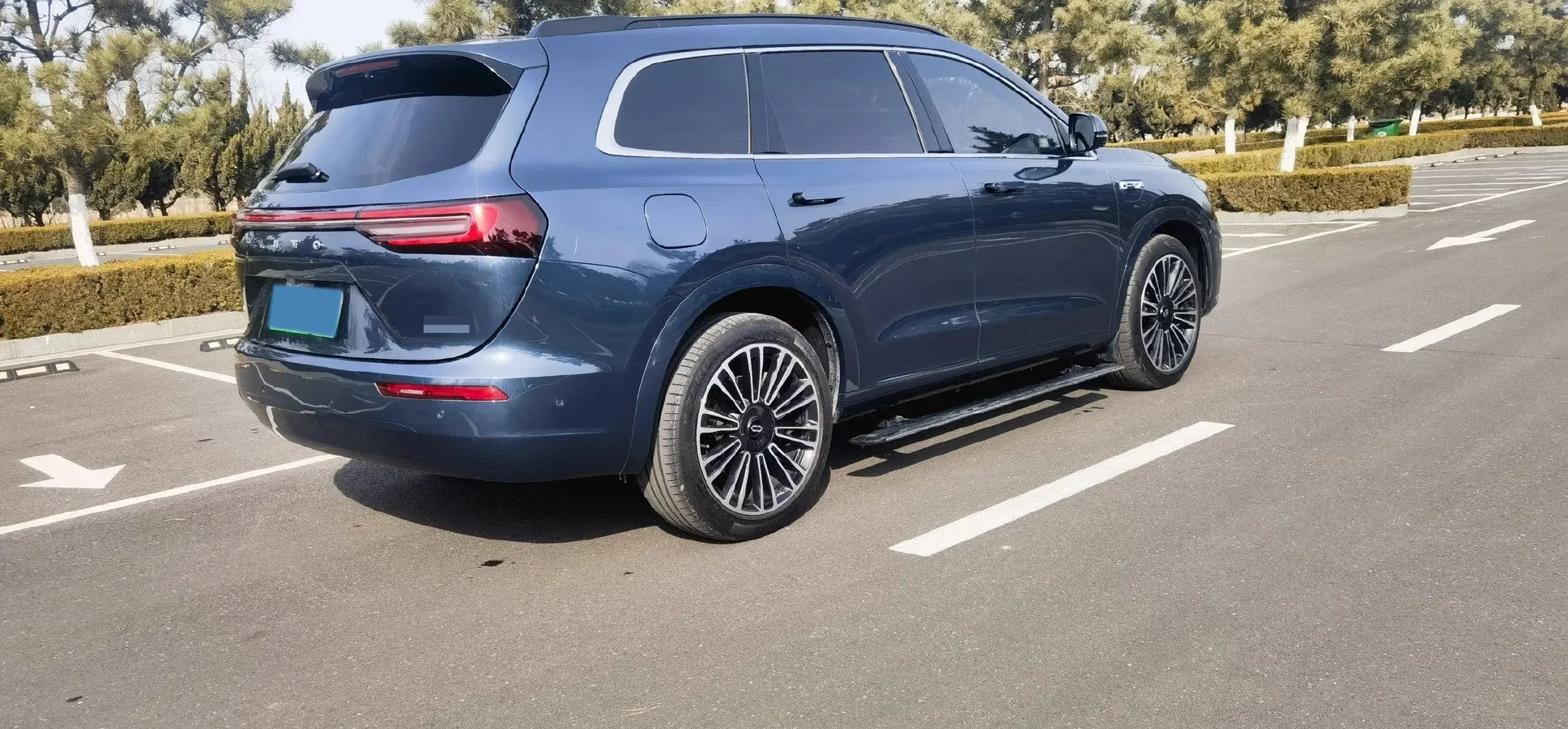 2024 AITO AITO M7 1.5T 152HP L4 REEV 42KWH,autocango,china used car exporter,china ev exporter,chinese used car exporter,chinese used ev exporter