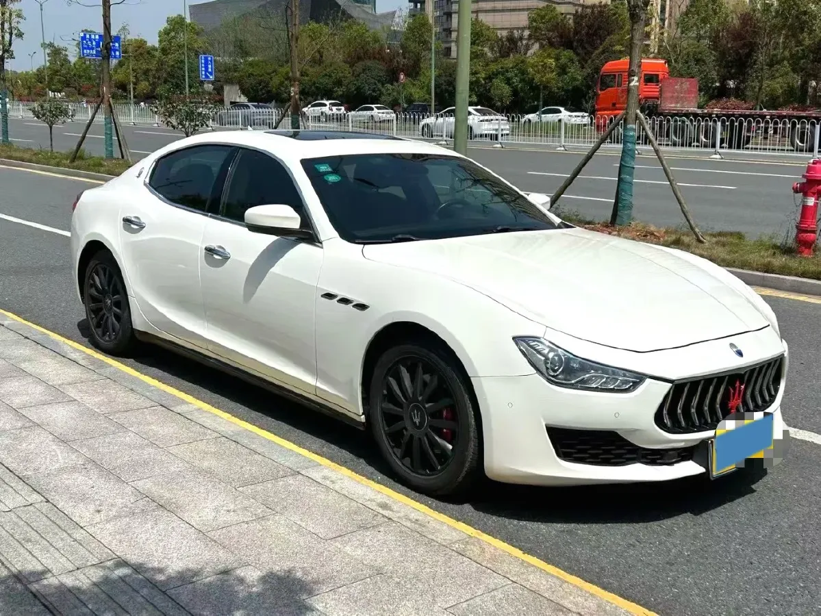 2018 Maserati Ghibli 3.0T 350HP V6 8AT,autocango,china used car exporter,china ev exporter,chinese used car exporter,chinese used ev exporter