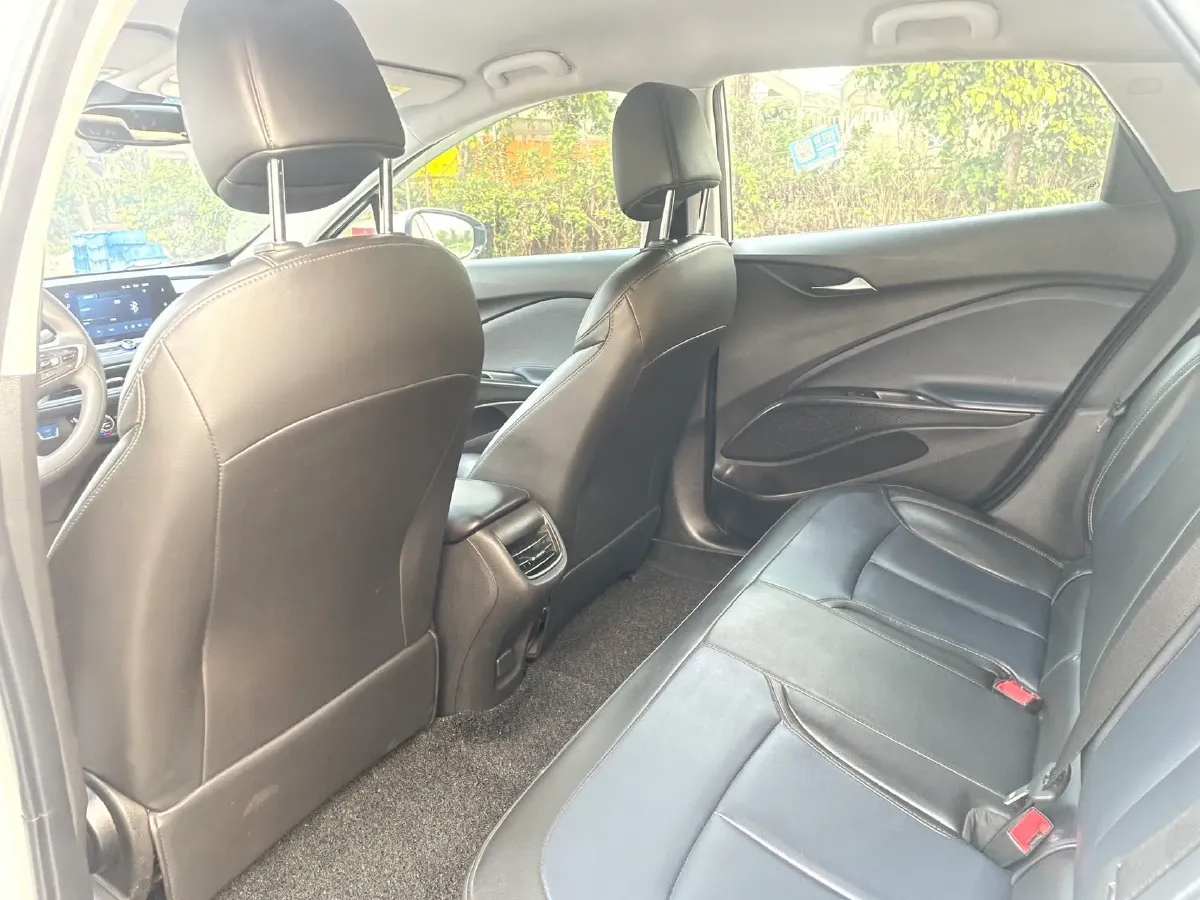 2022 Buick Envista 1.5T 184HP L4 CVT,autocango,china used car exporter,china ev exporter,chinese used car exporter,chinese used ev exporter