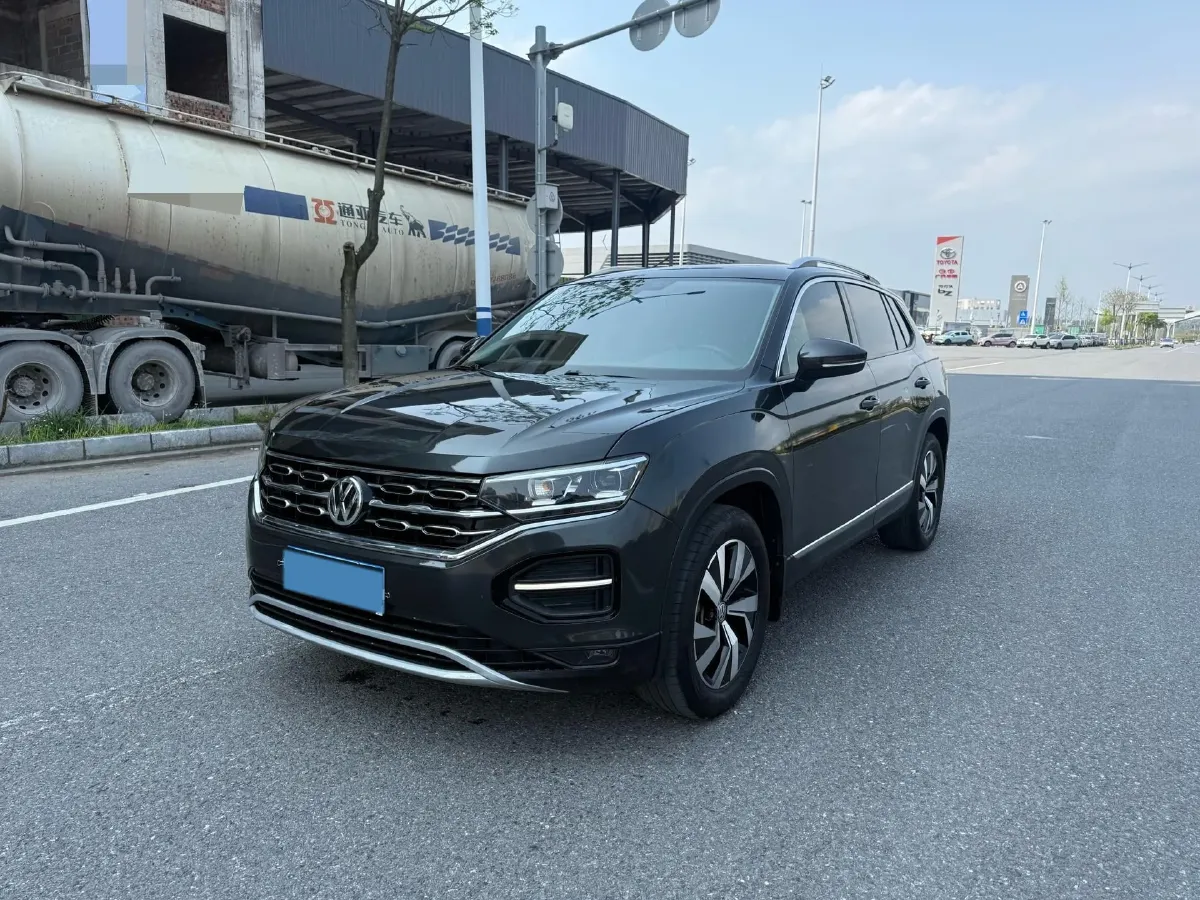 2019 Jeep Cherokee 2.0T 234HP L4 9AT,autocango,china used car exporter,china ev exporter,chinese used car exporter,chinese used ev exporter