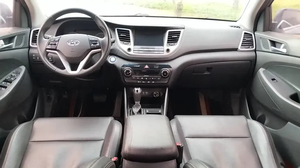 2018 Hyundai Tucson 1.6T 177HP L4 7DCT,autocango,china used car exporter,china ev exporter,chinese used car exporter,chinese used ev exporter