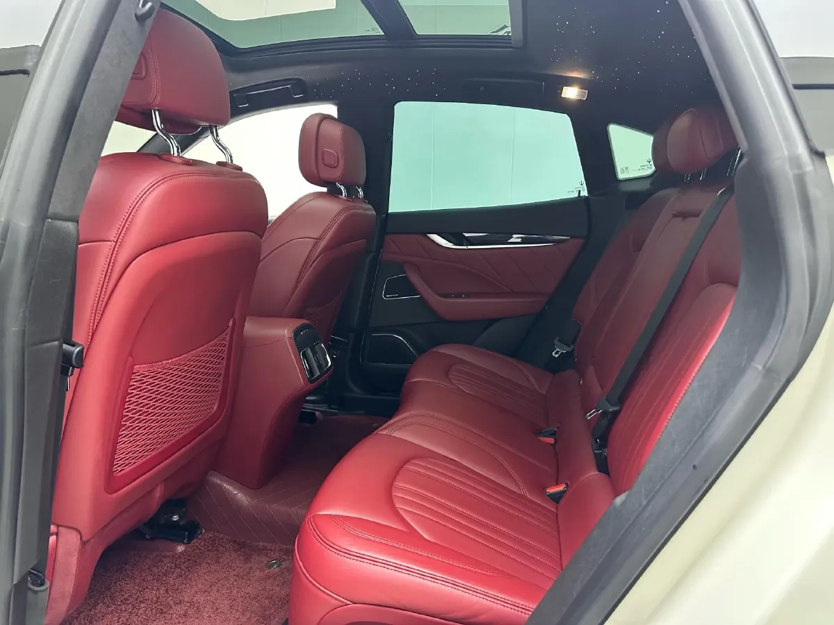 2021 Maserati Levante 3.0T 350HP V6 8AT,autocango,china used car exporter,china ev exporter,chinese used car exporter,chinese used ev exporter