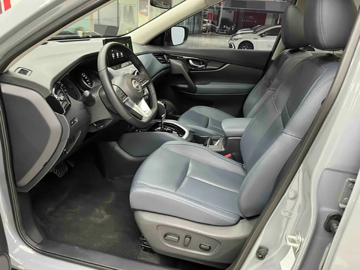 2025 Nissan X-Trail 2.0L 151HP L4 CVT,autocango,china used car exporter,china ev exporter,chinese used car exporter,chinese used ev exporter