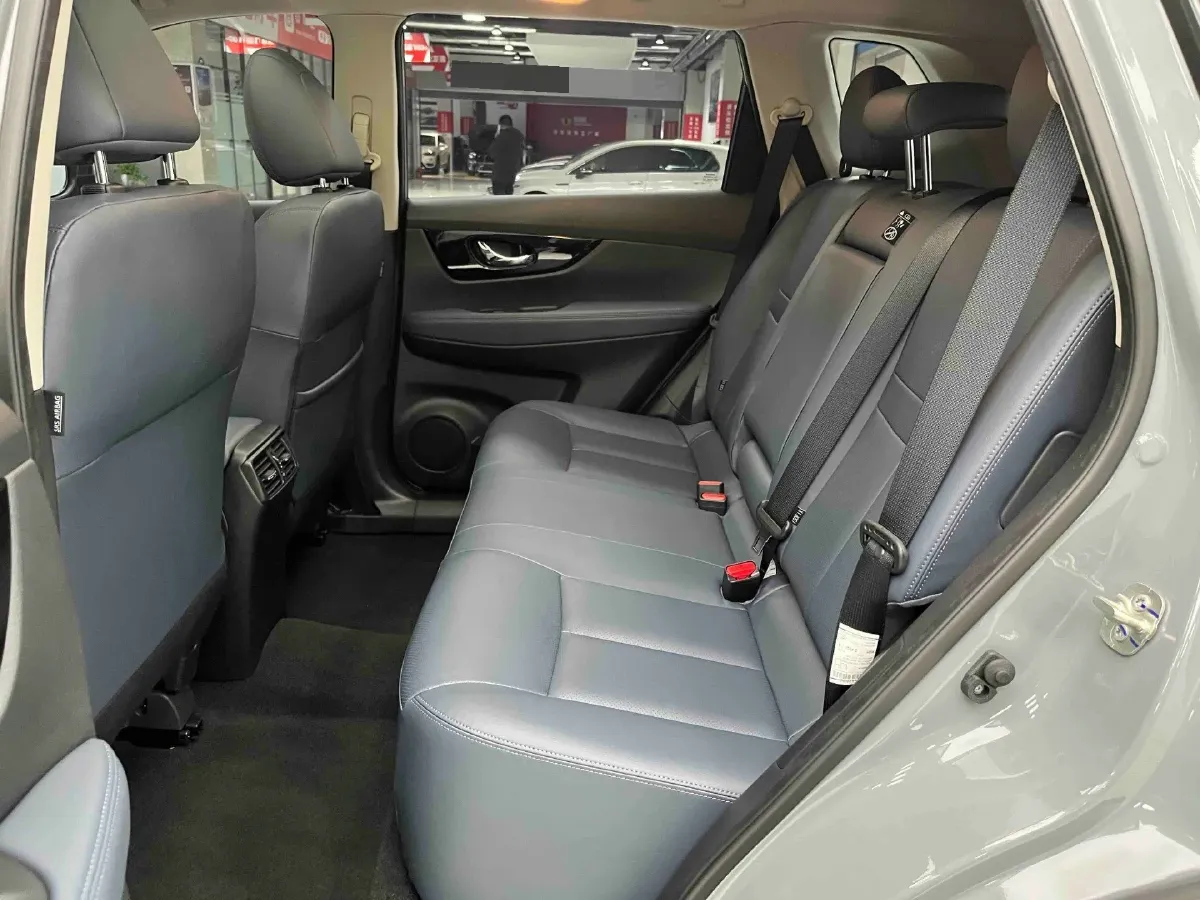 2025 Nissan X-Trail 2.0L 151HP L4 CVT,autocango,china used car exporter,china ev exporter,chinese used car exporter,chinese used ev exporter