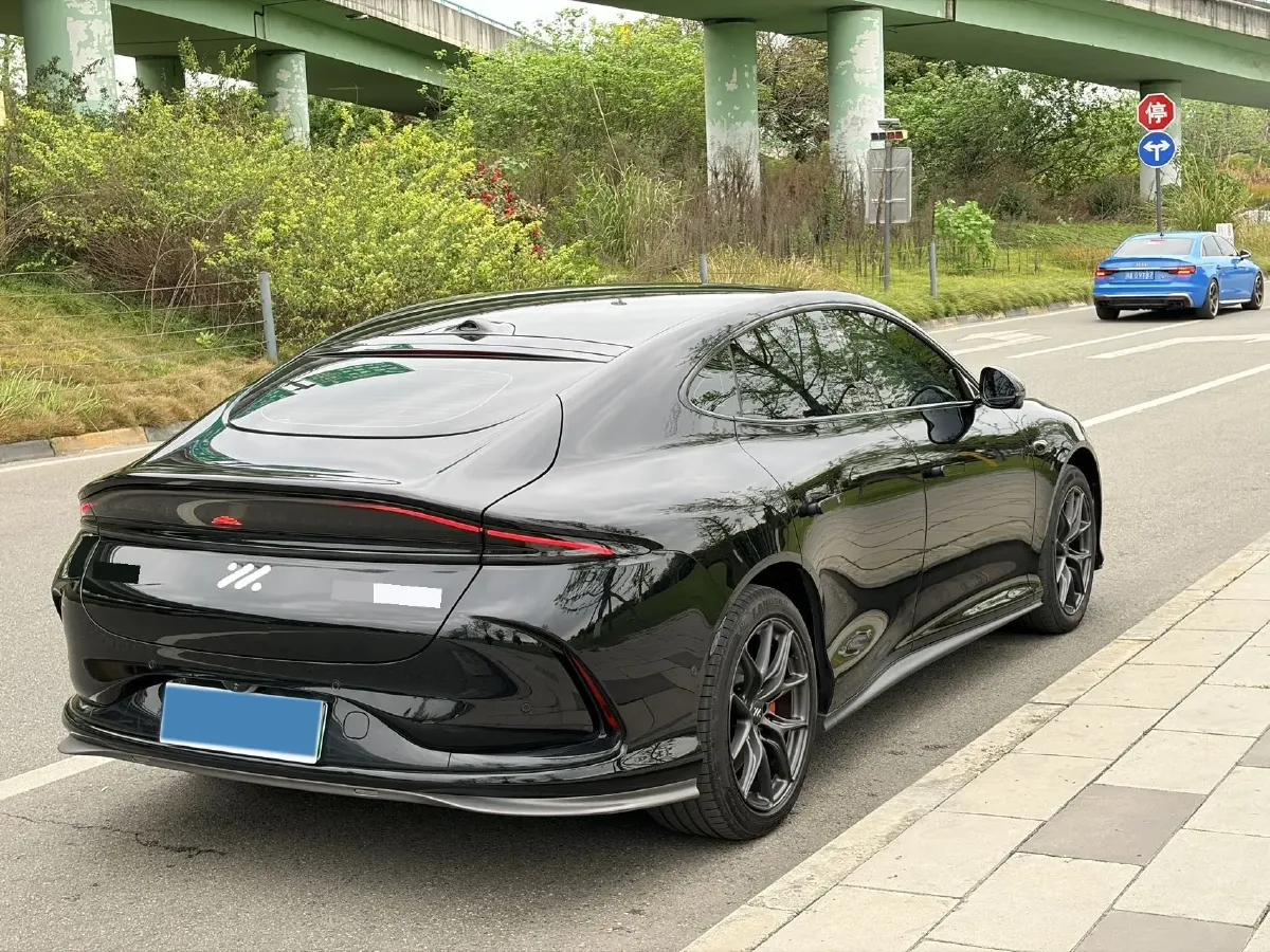 2024 IM L6 BEV 100KWH,autocango,china used car exporter,china ev exporter,chinese used car exporter,chinese used ev exporter