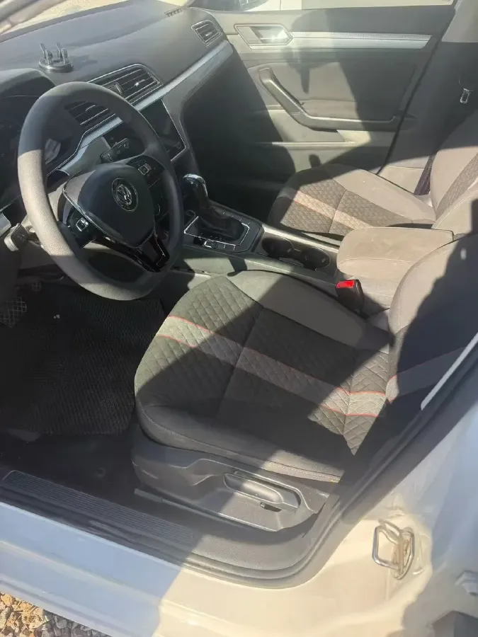 2021 Volkswagen Lamando 1.4T 150HP L4 7DCT,autocango,china used car exporter,china ev exporter,chinese used car exporter,chinese used ev exporter