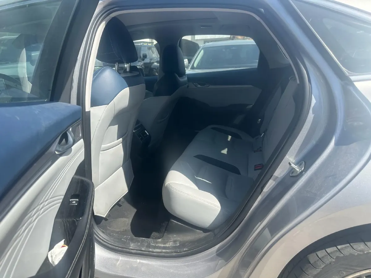 2023 Geely Preface 2.0T 190HP L4 7DCT,autocango,china used car exporter,china ev exporter,chinese used car exporter,chinese used ev exporter