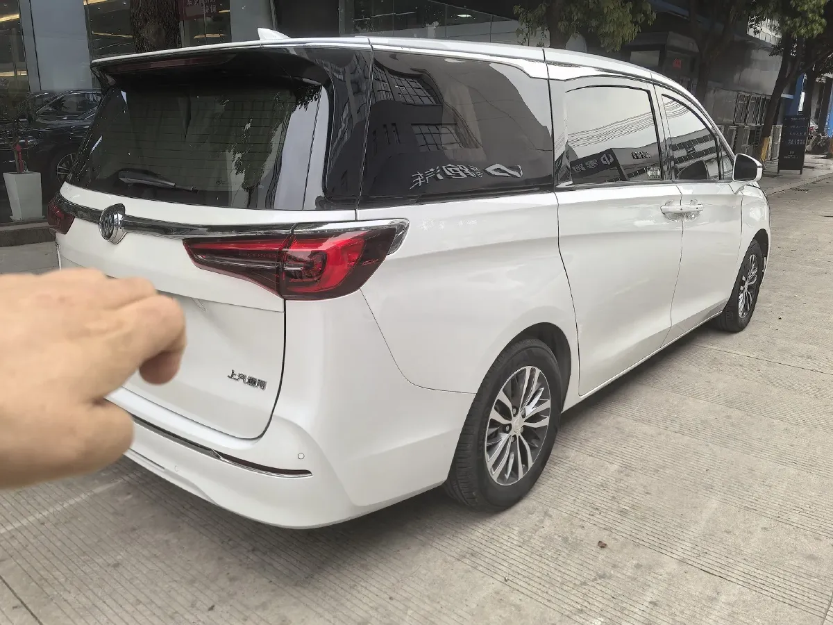 2021 Buick GL8 2.0T 237HP L4 9AT,autocango,china used car exporter,china ev exporter,chinese used car exporter,chinese used ev exporter
