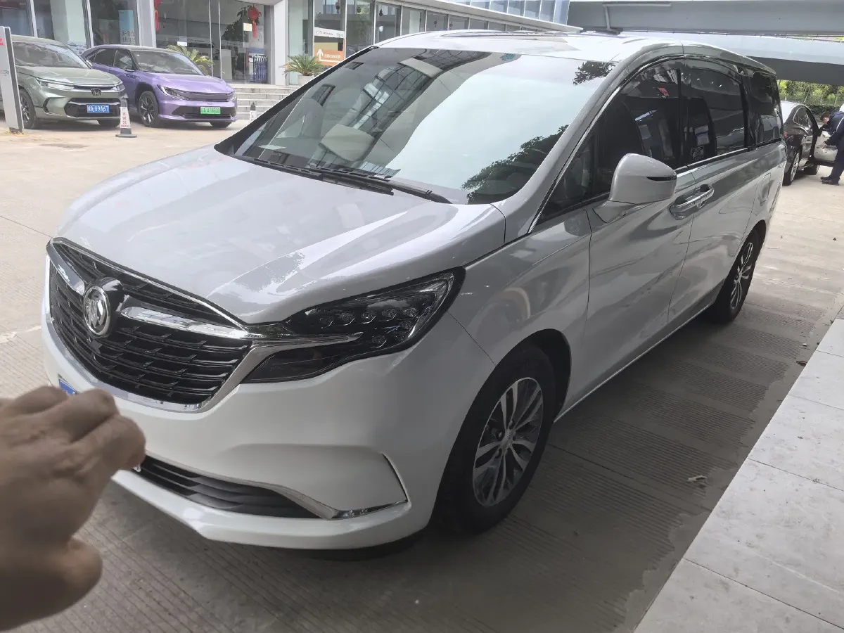 2021 Buick GL8 2.0T 237HP L4 9AT,autocango,china used car exporter,china ev exporter,chinese used car exporter,chinese used ev exporter