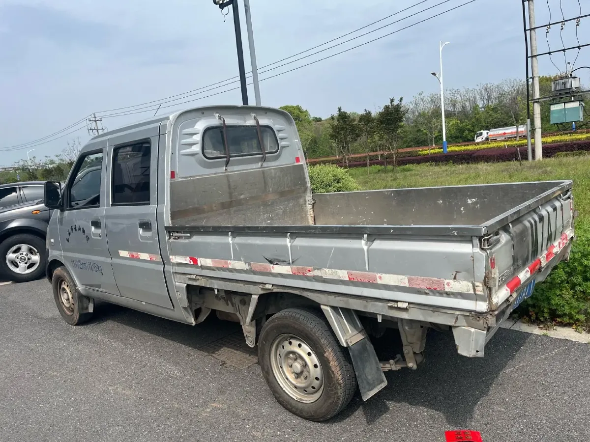 2018 WuLing RongGuang New Truck 1.5L 107HP L4 5MT,autocango,china used car exporter,china ev exporter,chinese used car exporter,chinese used ev exporter