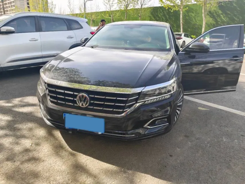 2019 Volvo V40 1.5T 152HP L4 6AT,autocango,china used car exporter,china ev exporter,chinese used car exporter,chinese used ev exporter