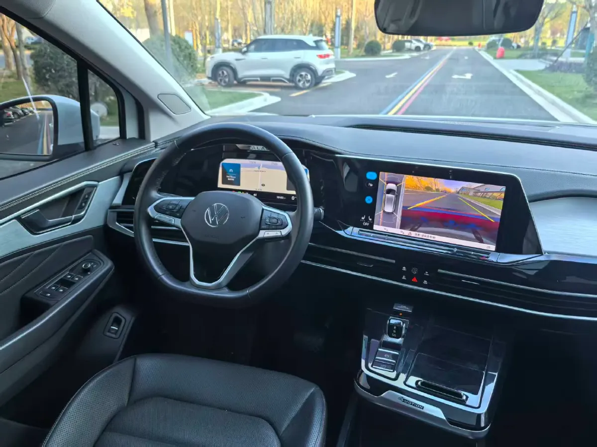 2023 Volkswagen Talagon 2.0T 220HP L4 7DCT,autocango,china used car exporter,china ev exporter,chinese used car exporter,chinese used ev exporter