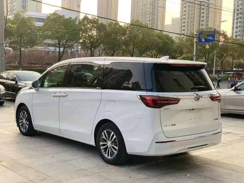 2021 Buick GL8 2.0T 237HP L4 9AT,autocango,china used car exporter,china ev exporter,chinese used car exporter,chinese used ev exporter