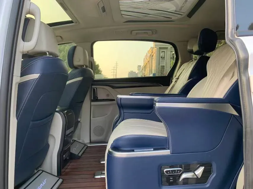 2021 Buick GL8 2.0T 237HP L4 9AT,autocango,china used car exporter,china ev exporter,chinese used car exporter,chinese used ev exporter