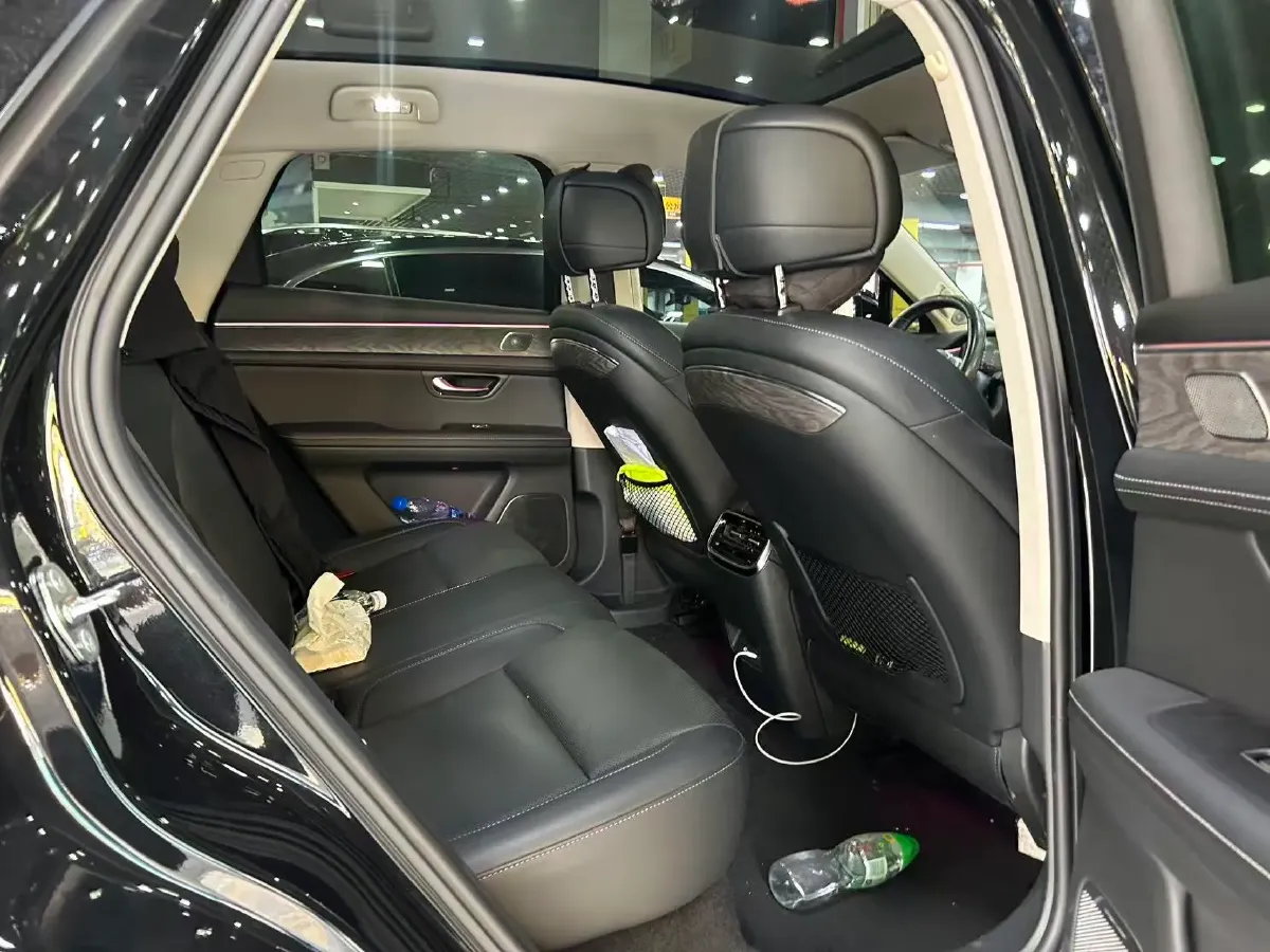 2022 Isuzu Mu-X 2.0T 220HP L4 8AT,autocango,china used car exporter,china ev exporter,chinese used car exporter,chinese used ev exporter