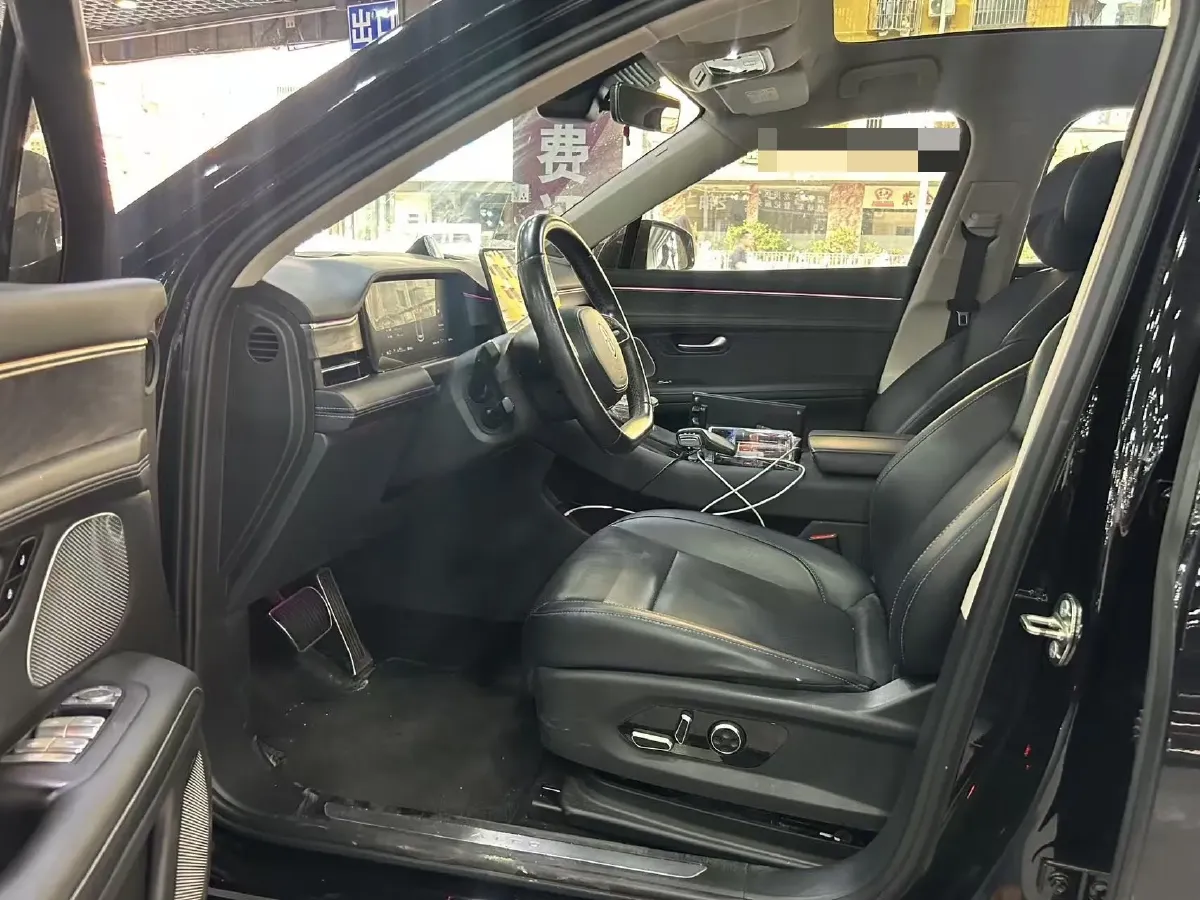 2022 Isuzu Mu-X 2.0T 220HP L4 8AT,autocango,china used car exporter,china ev exporter,chinese used car exporter,chinese used ev exporter