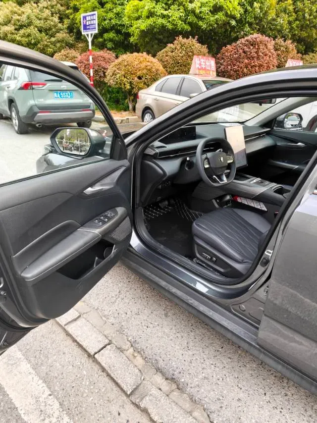 2025 ChangAn EadoPHEV 1.5L 98HP L4 E-CVT PHEV,autocango,china used car exporter,china ev exporter,chinese used car exporter,chinese used ev exporter