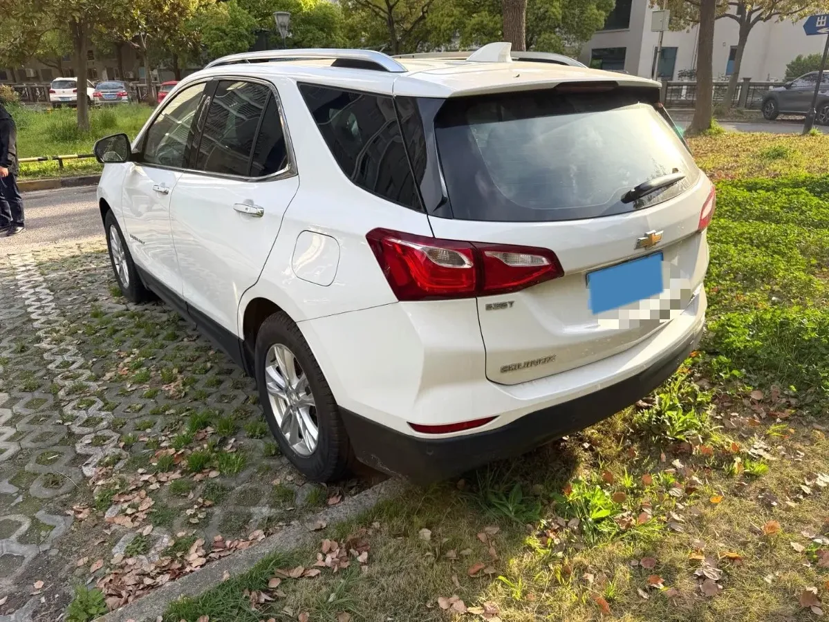 2019 Chevrolet Equinox 1.5T 180HP L4 6AT,autocango,china used car exporter,china ev exporter,chinese used car exporter,chinese used ev exporter