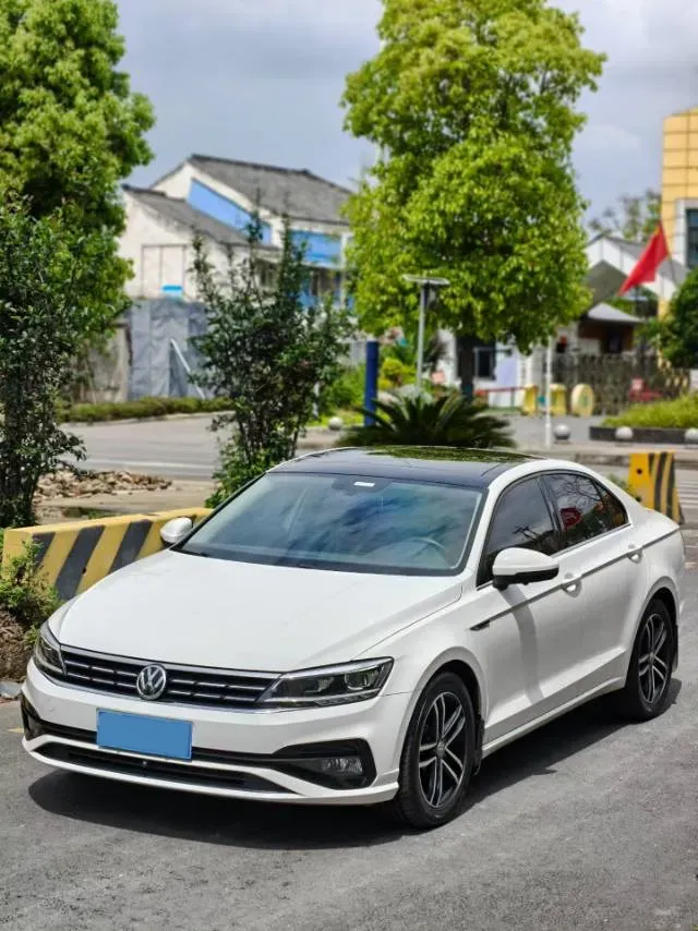 2019 Volkswagen Passat 1.4T 150HP L4 7DCT,autocango,china used car exporter,china ev exporter,chinese used car exporter,chinese used ev exporter