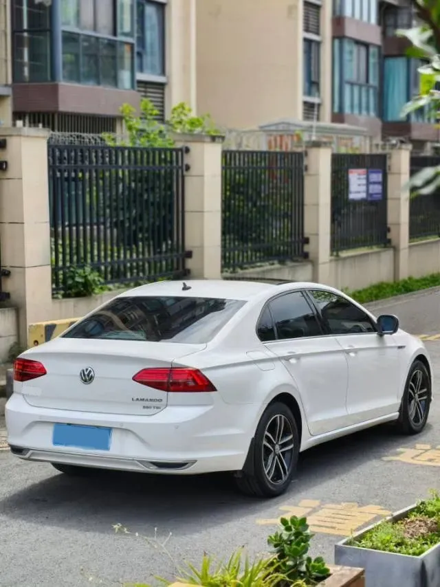 2019 Volkswagen Passat 1.4T 150HP L4 7DCT,autocango,china used car exporter,china ev exporter,chinese used car exporter,chinese used ev exporter