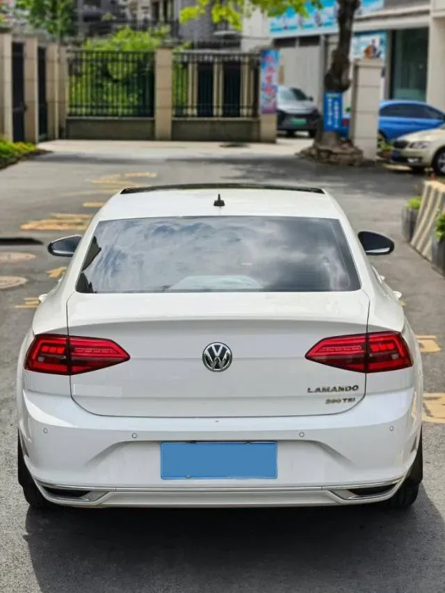 2019 Volkswagen Passat 1.4T 150HP L4 7DCT,autocango,china used car exporter,china ev exporter,chinese used car exporter,chinese used ev exporter