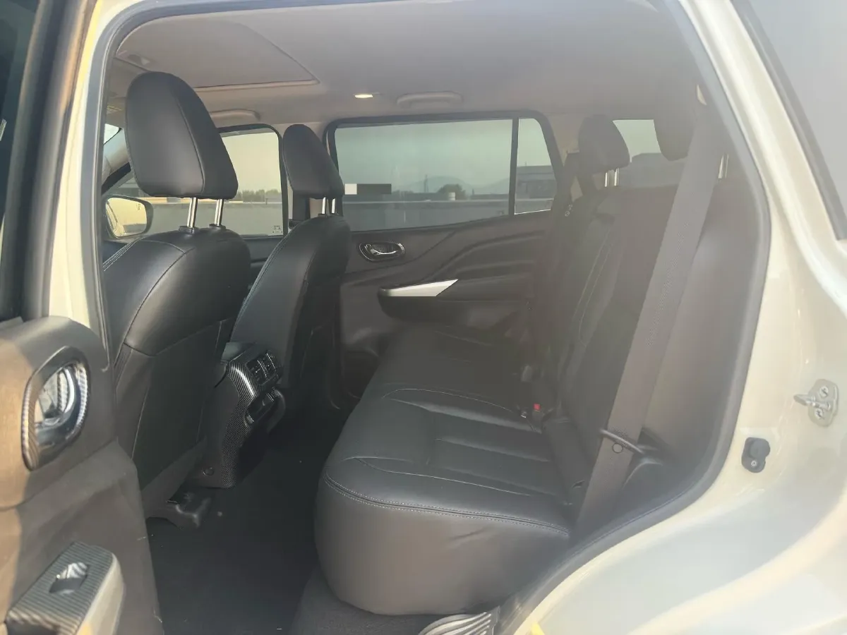 2020 Nissan Terra 2.5L 193HP L4 7AT,autocango,china used car exporter,china ev exporter,chinese used car exporter,chinese used ev exporter