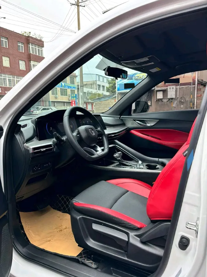 2021 ChangAn CS35 Plus 1.4T 160HP L4 7DCT,autocango,china used car exporter,china ev exporter,chinese used car exporter,chinese used ev exporter