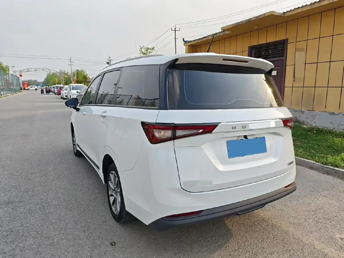 2022 WuLing ZhengChen 2.0L 136HP L4 6MT,autocango,china used car exporter,china ev exporter,chinese used car exporter,chinese used ev exporter
