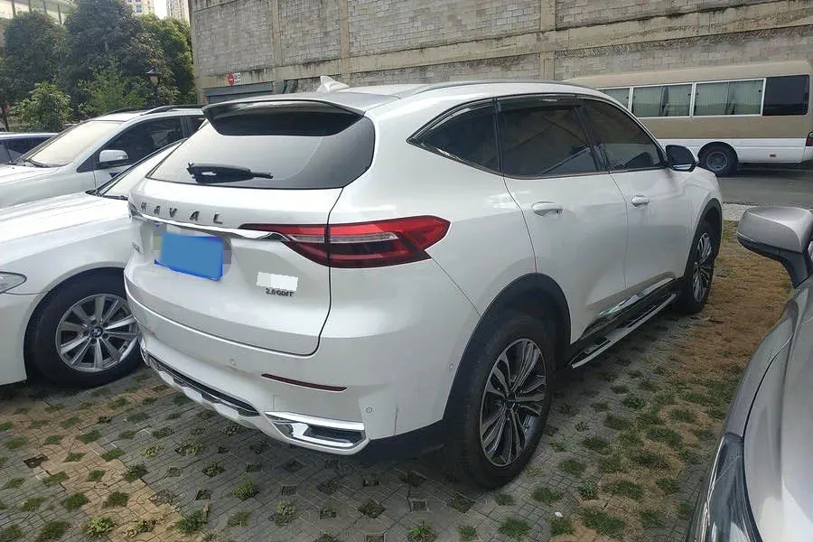 2020 Haval F7 2.0T 224HP L4 7DCT,autocango,china used car exporter,china ev exporter,chinese used car exporter,chinese used ev exporter