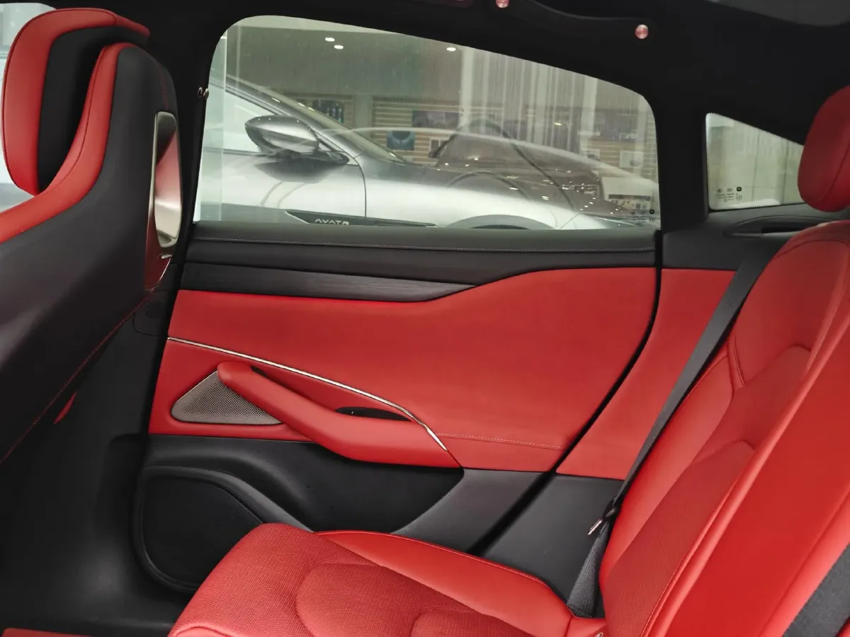 2024 MI SU7 BEV 101KWH,autocango,china used car exporter,china ev exporter,chinese used car exporter,chinese used ev exporter