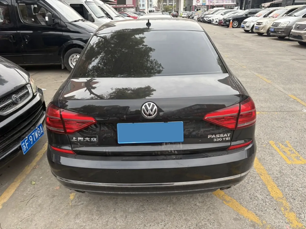 2016 Volkswagen Passat 1.8T 180HP L4 7DCT,autocango,china used car exporter,china ev exporter,chinese used car exporter,chinese used ev exporter