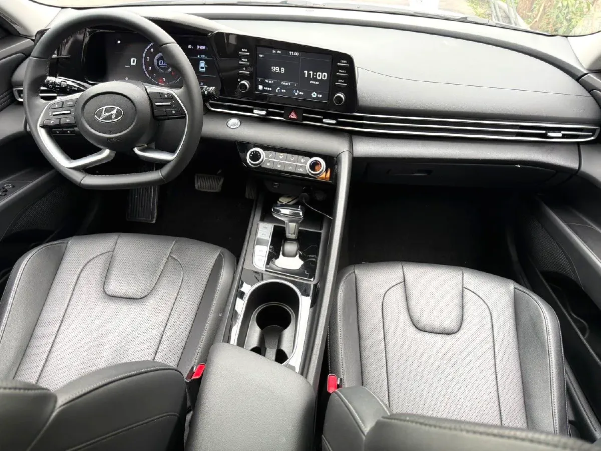 2021 Hyundai Elantra 1.5L 115HP L4 CVT,autocango,china used car exporter,china ev exporter,chinese used car exporter,chinese used ev exporter