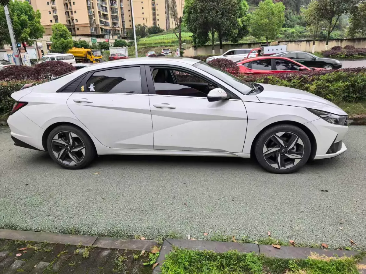 2021 Hyundai Elantra 1.5L 115HP L4 CVT,autocango,china used car exporter,china ev exporter,chinese used car exporter,chinese used ev exporter