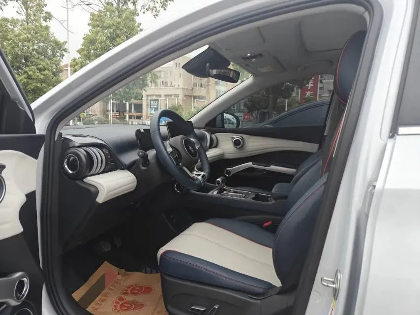 2022 Foton Grand General G7 2.0T 238HP L4 8AT,autocango,china used car exporter,china ev exporter,chinese used car exporter,chinese used ev exporter