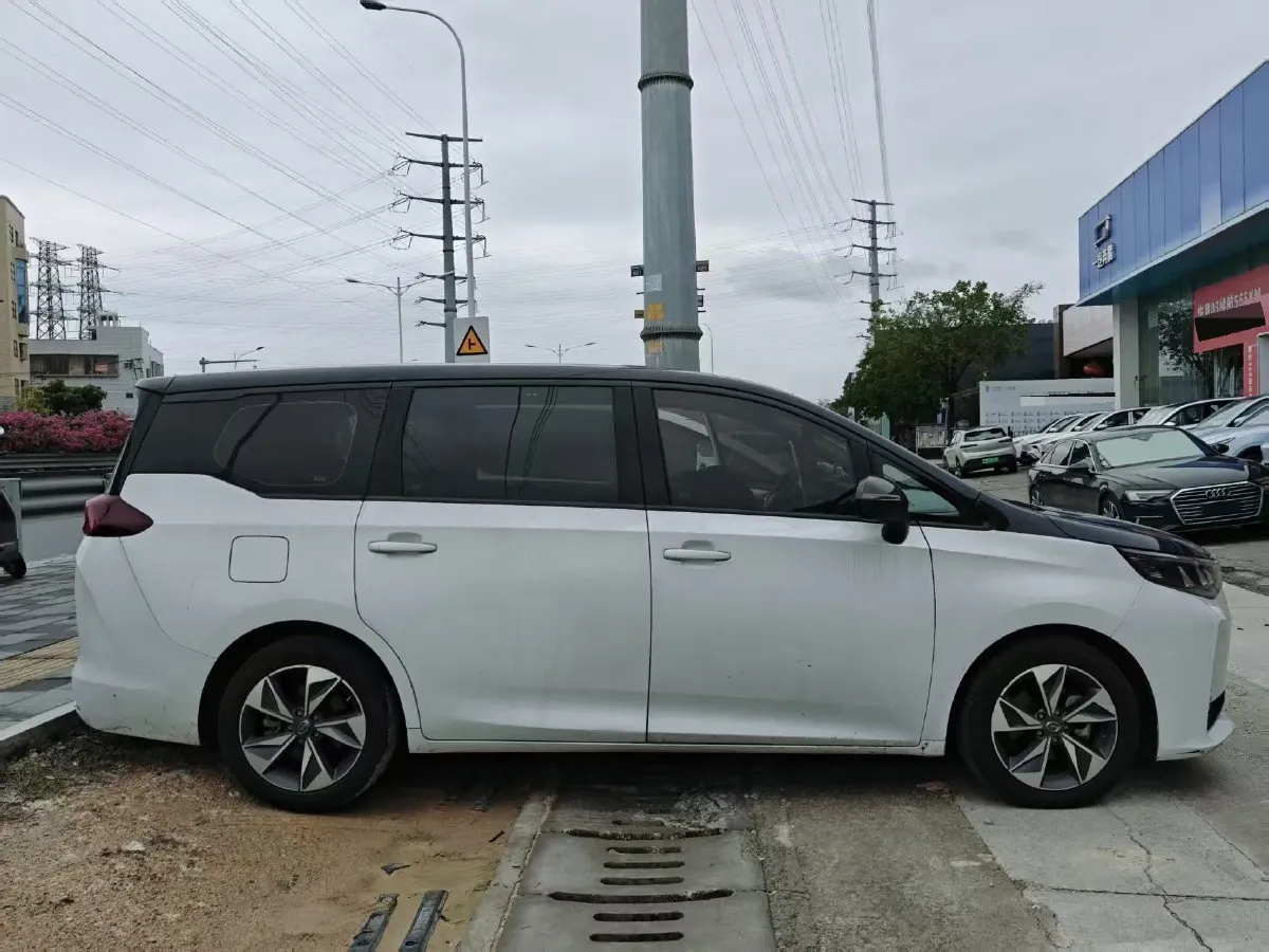 2021 GAC Trumpchi M6 1.5T 169HP L4 7DCT,autocango,china used car exporter,china ev exporter,chinese used car exporter,chinese used ev exporter