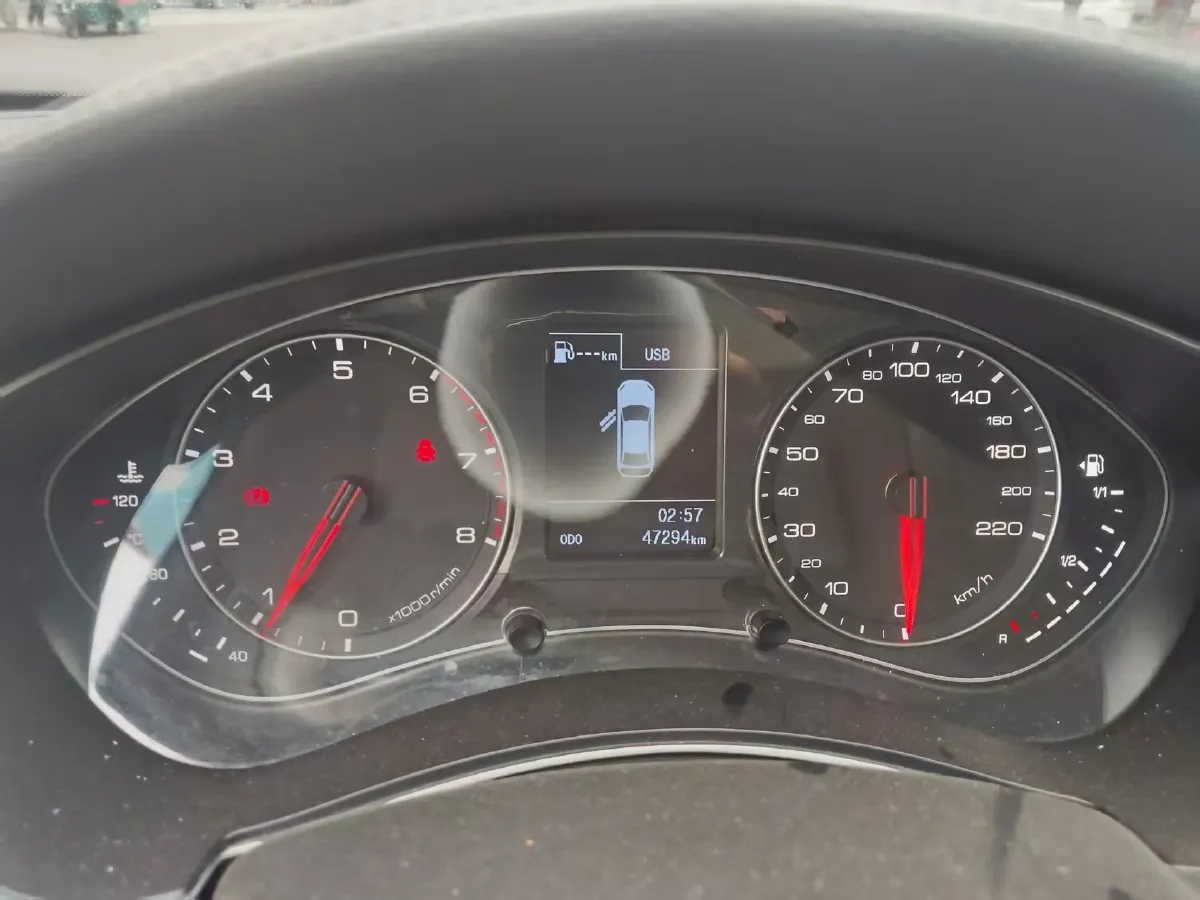 2016 Zotye Z700 1.8T 177HP L4 6DCT,autocango,china used car exporter,china ev exporter,chinese used car exporter,chinese used ev exporter