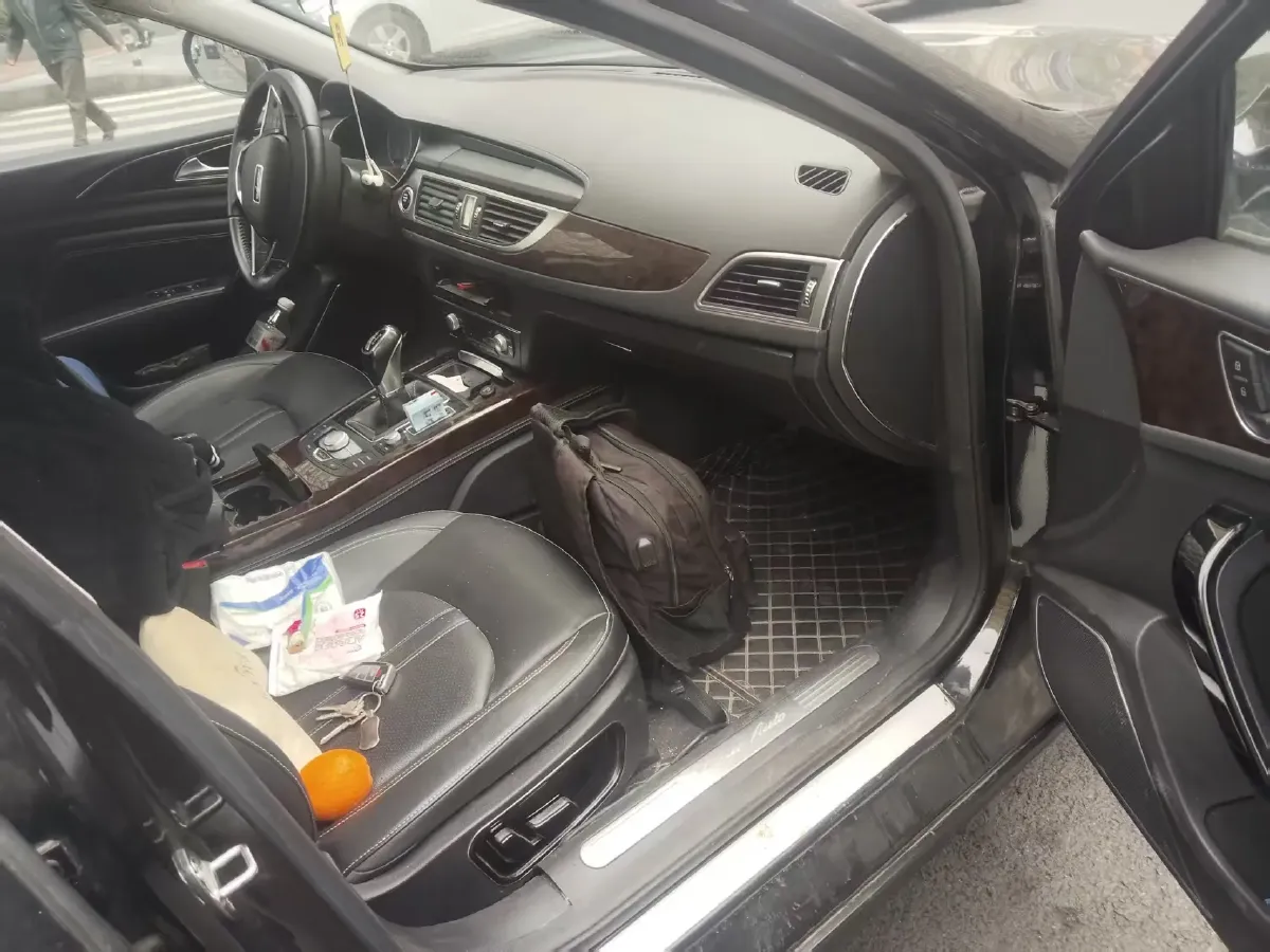 2016 Zotye Z700 1.8T 177HP L4 6DCT,autocango,china used car exporter,china ev exporter,chinese used car exporter,chinese used ev exporter