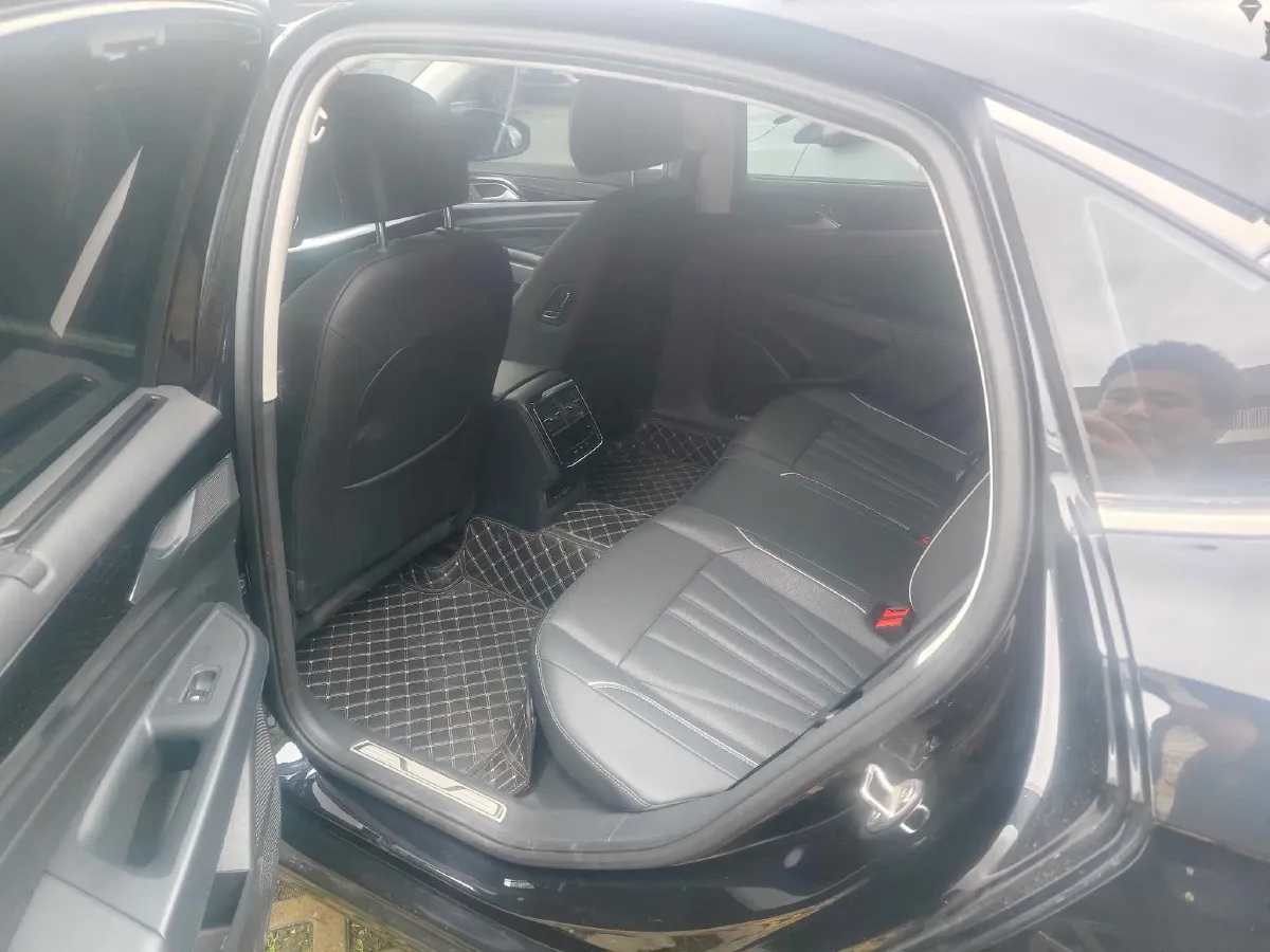 2024 Volkswagen Passat 2.0T 220HP L4 7DCT,autocango,china used car exporter,china ev exporter,chinese used car exporter,chinese used ev exporter