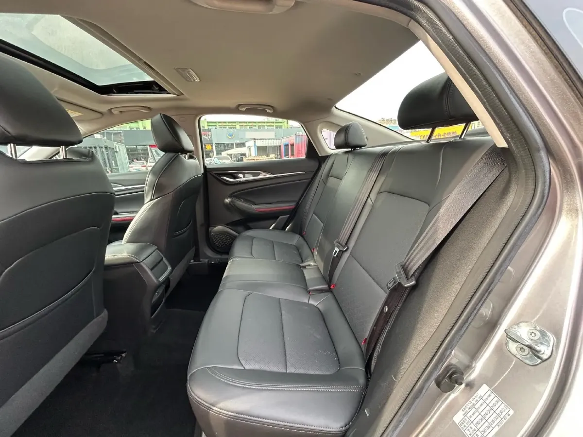 2020 ChangAn Eado 1.6L 128HP L4 5MT,autocango,china used car exporter,china ev exporter,chinese used car exporter,chinese used ev exporter