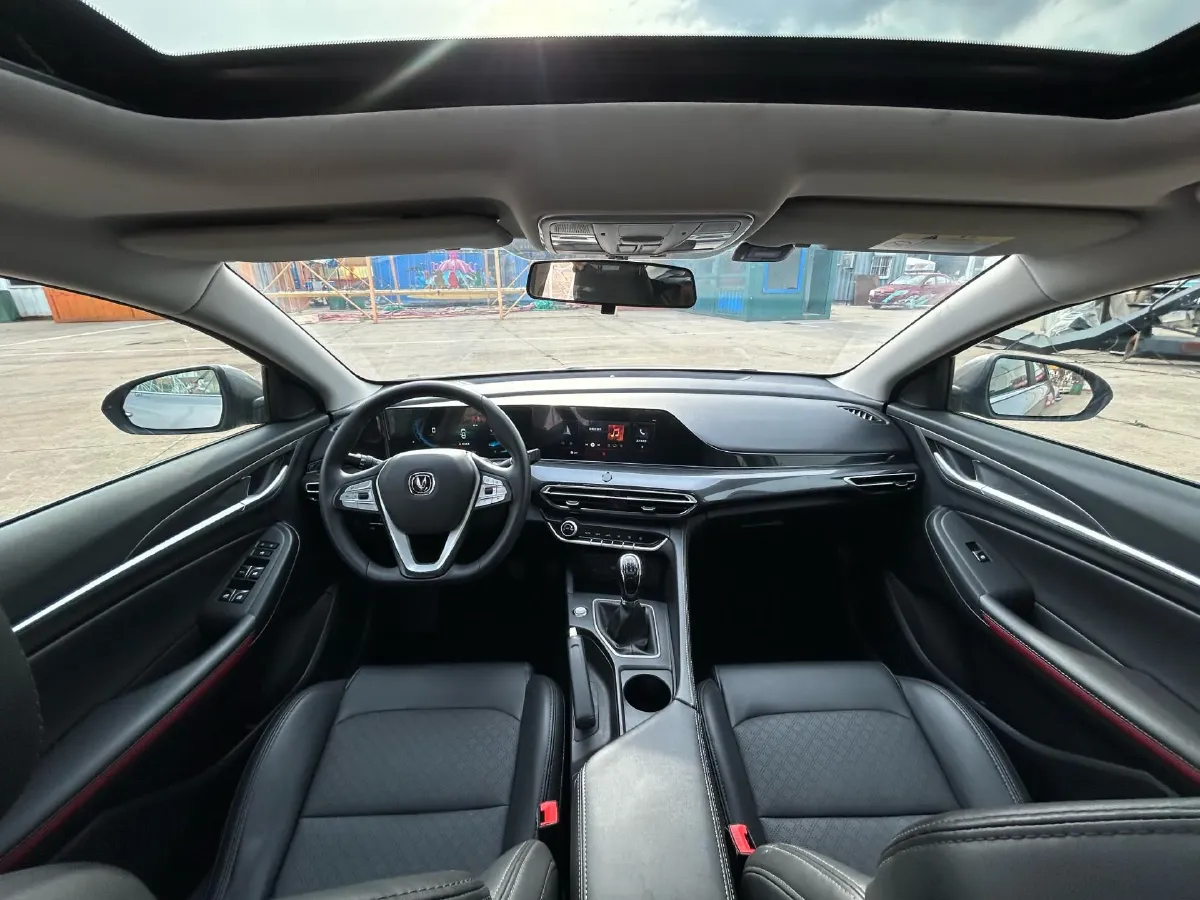 2020 ChangAn Eado 1.6L 128HP L4 5MT,autocango,china used car exporter,china ev exporter,chinese used car exporter,chinese used ev exporter