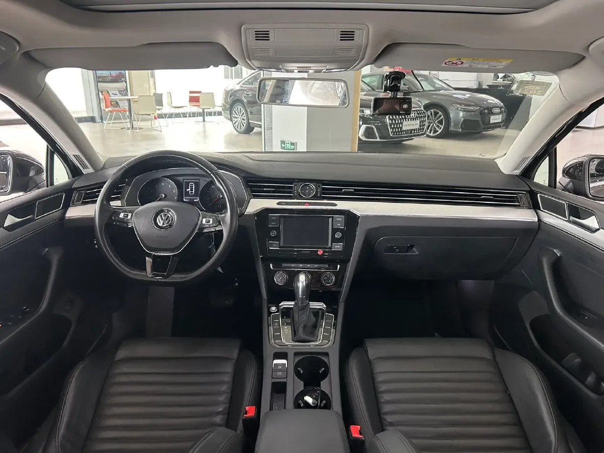 2019 Chevrolet Malibu XL 2.0T 241HP L4 9AT,autocango,china used car exporter,china ev exporter,chinese used car exporter,chinese used ev exporter